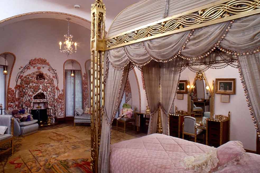 Ya no la utiliza con frecuencia —casi no va por allí—, pero la hija del expresidente pasó muchísimas noches y tardes de su infancia en la que sigue siendo su habitación personal.