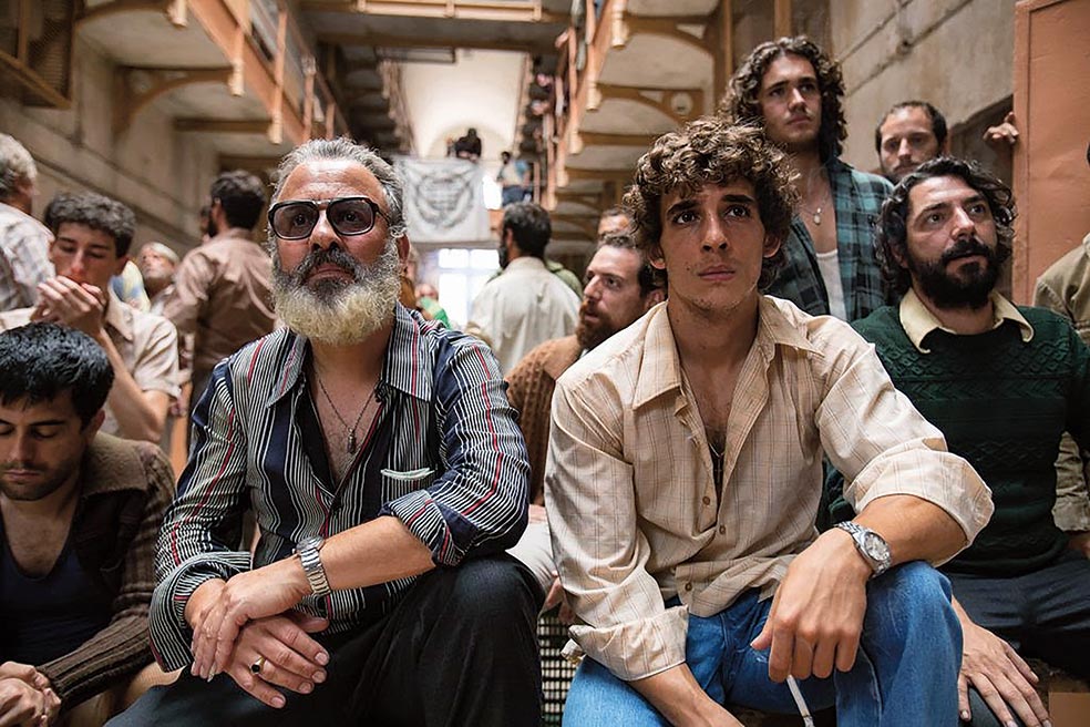 Modelo 77, la nueva película de Alberto Rodríguez (La isla mínima, Grupo 7...), narra la lucha de los presos comunes del franquismo para ser incluidos en la amnistía de 1977. Herrán y Gutiérrez interpretan a dos de ellos.