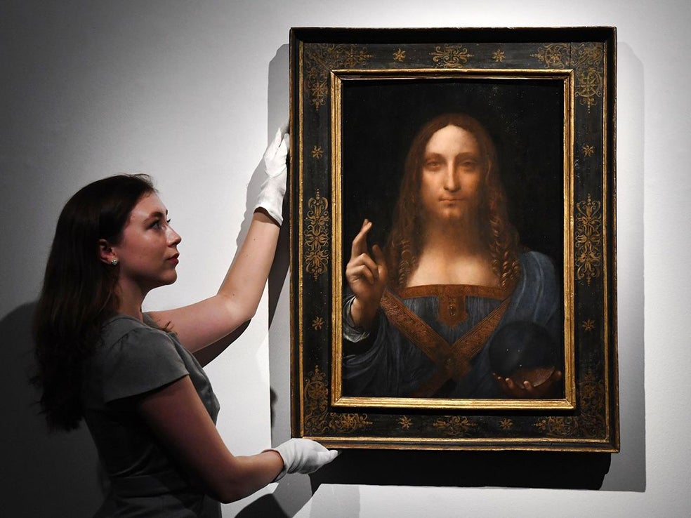 Salvator Mundi, la obra atribuida a Da Vinci y la más cara de la historia, podría no ser obra del genio del Renacimiento. Un dibujo descubierto en 2020 en una colección privada sería el verdadero rostro de Cristo de Da Vinci, distinto a éste atribuido a él.