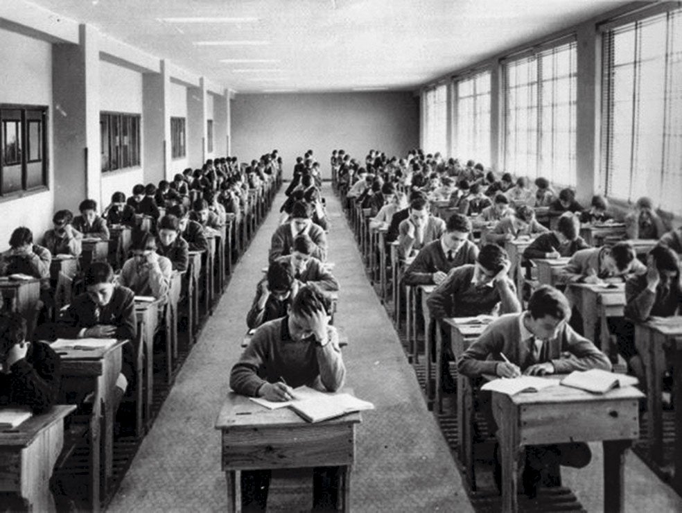 Es una generación marcada por el esfuerzo, debido a lo difícil que resultaba destacar: crecieron en familias numerosas y en clases llenas de alumnos.