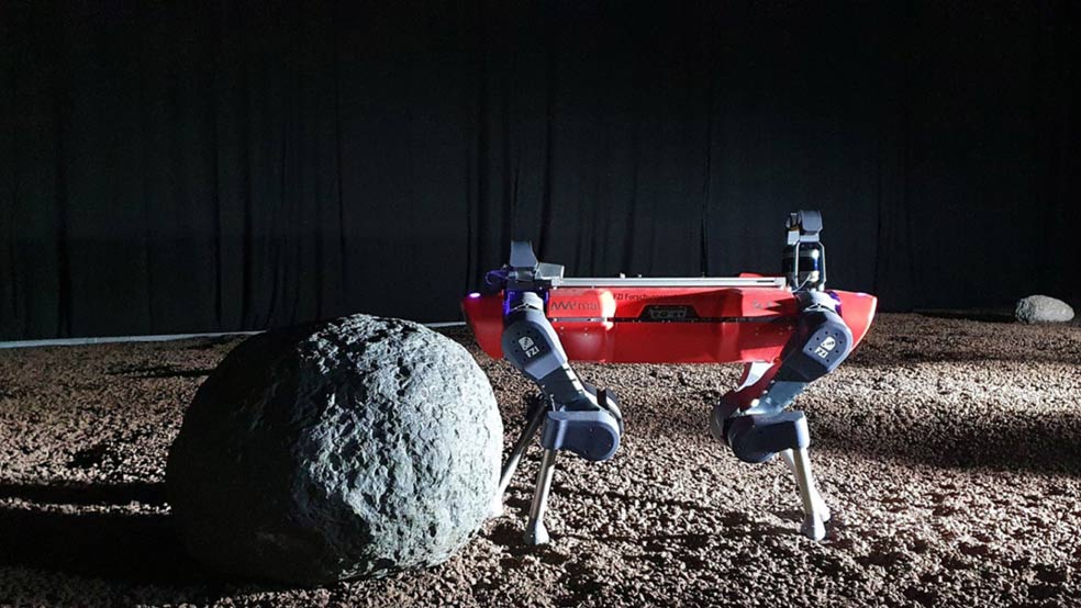 ANYmal, creado en un laboratorio suizo, es el proyecto de perro robot que podría viajar a la Luna el año que viene. Es más versátil que los vehículos rover con ruedas y más ágil.