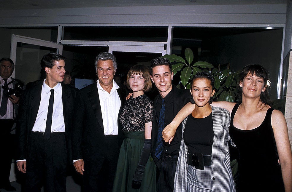 Con cinco de sus seis hijos: Ben, Kelly, Nicholas (fallecido por sobredosis en 1994), Allegra y Jamie Lee, la única que ha triunfado en el cine.