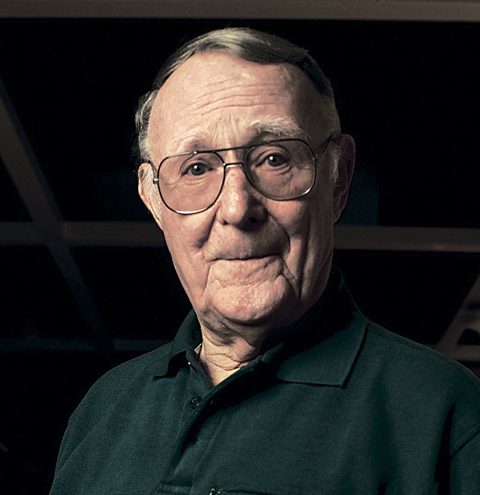 Imagen - IKEA: nombre de disléxicoIkea es un acrónimo del nombre de su fundador, Ingvar Kamprad, de la granja donde creció, Elmtaryd, y de su pueblo, Agunnyard. Los nombres de sus productos, incluido Ikea, son sonoros y sencillos –para un sueco– porque Ingvar es disléxico.