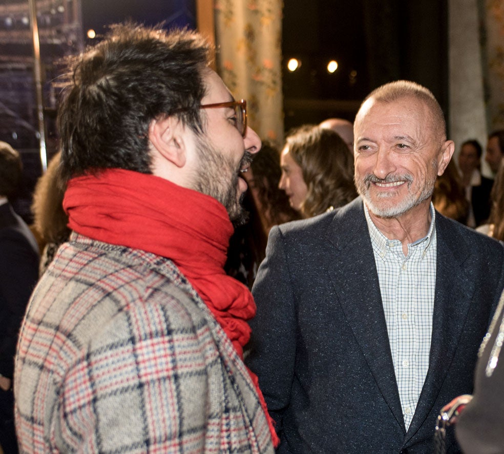 Los escritores Arturo Pérez-Reverte y Antonio Lucas.