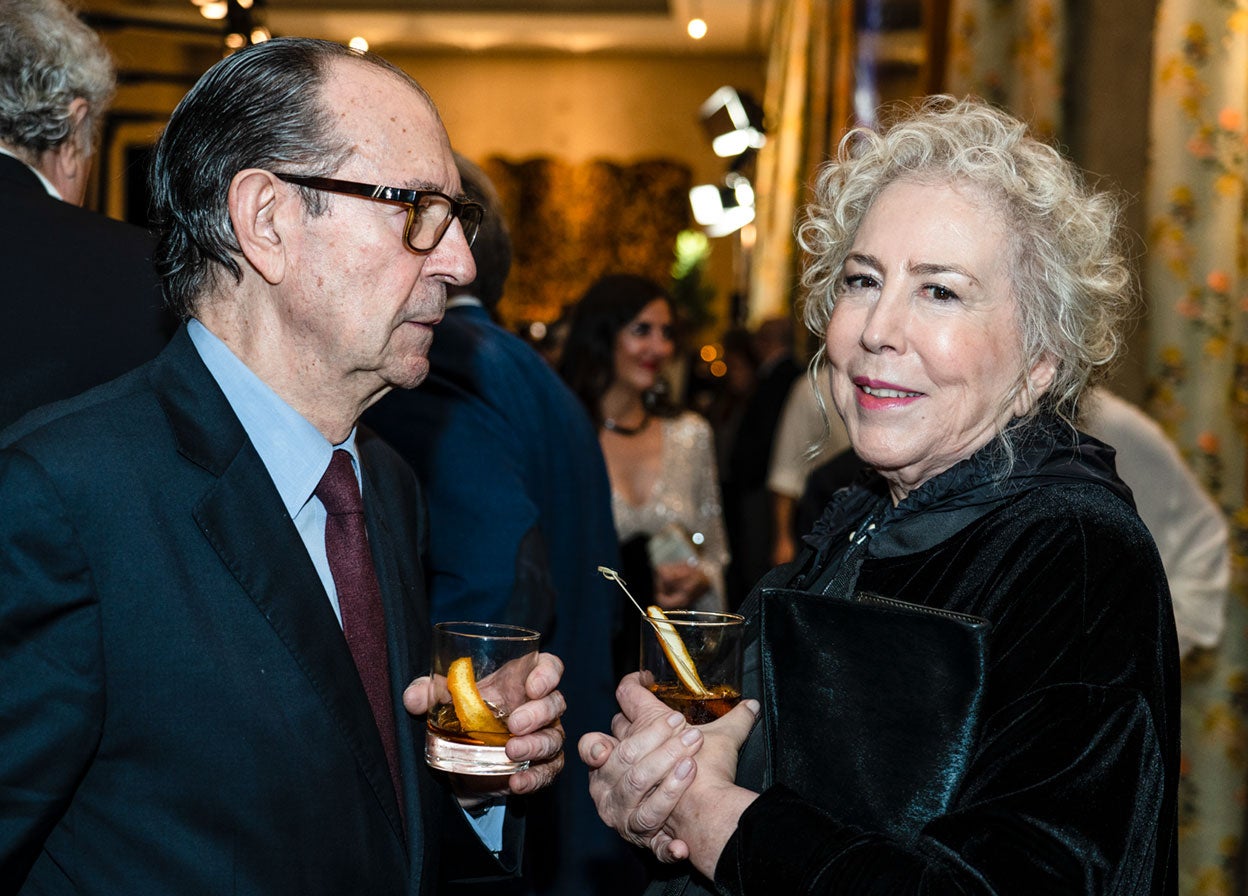 El pintor Rafael Canogar y su mujer, Purificación Chaves.