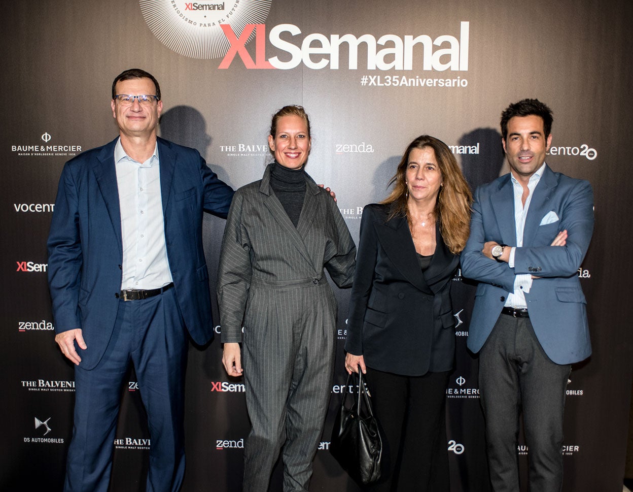 Jean Claude Morgeli, Marie Lampe y Esther Candil, de Baume&amp;Mercier; y Alberto Bardón, de Vocento.