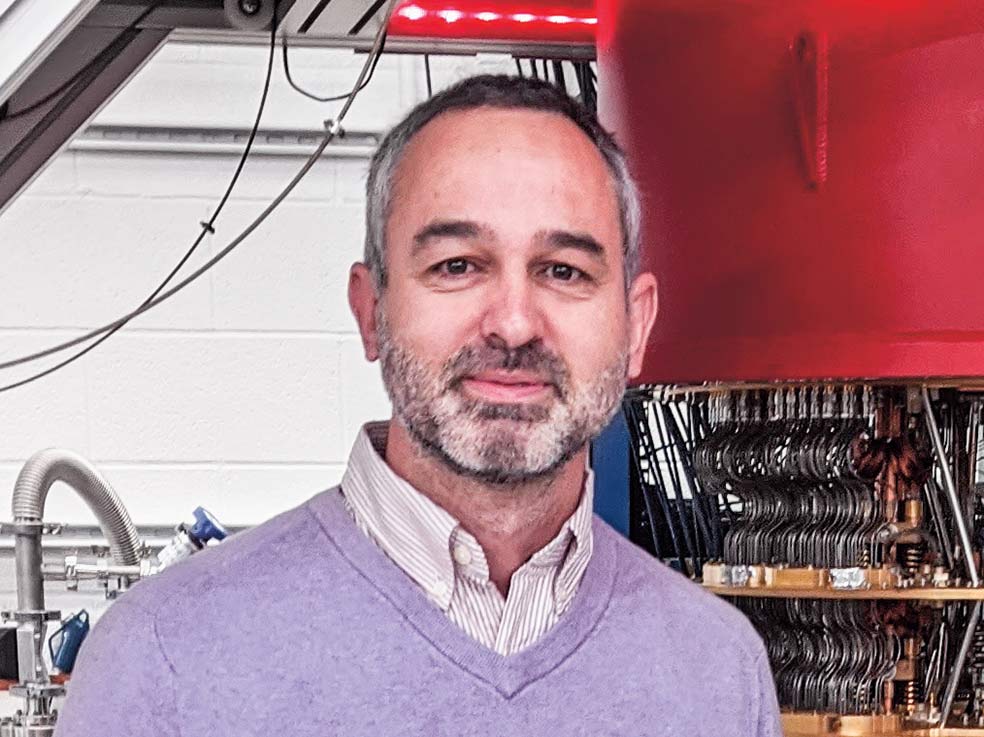 Imagen - Por diseñar el experimento que demostró que un chip cuántico era capaz de aventajar a superordenadores que realizan billones de operaciones por segundo. IBM lo puso en duda, pero Nature publicó en 2019 el artículo que consagró a John Martinis y Sergio Boixo, ambos en Google, como los padres de la supremacía cuántica.