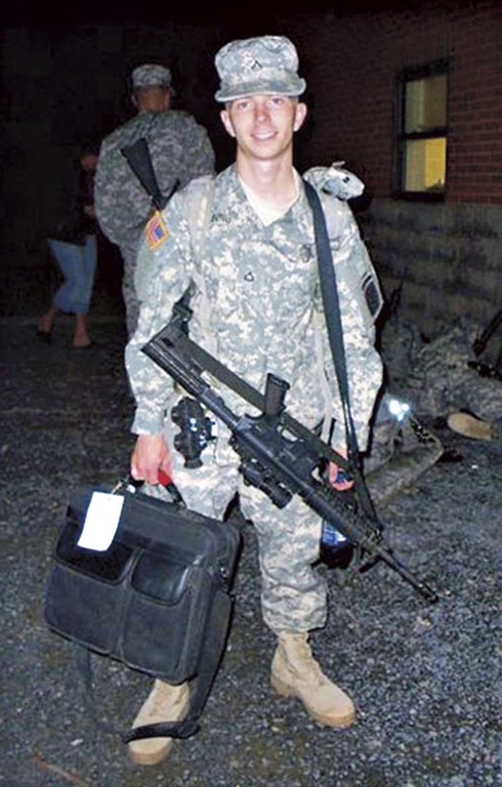 Con 19 años recién alistado en el ejército.