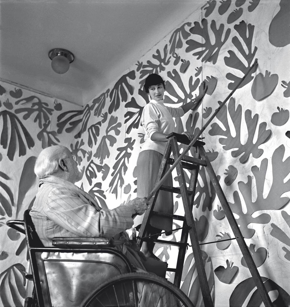 Paule Caen-Martin fue ayudante de Matisse en los años cuarenta y cincuenta. El maestro le daba las órdenes desde su silla de ruedas para crear sus murales de recortables.
