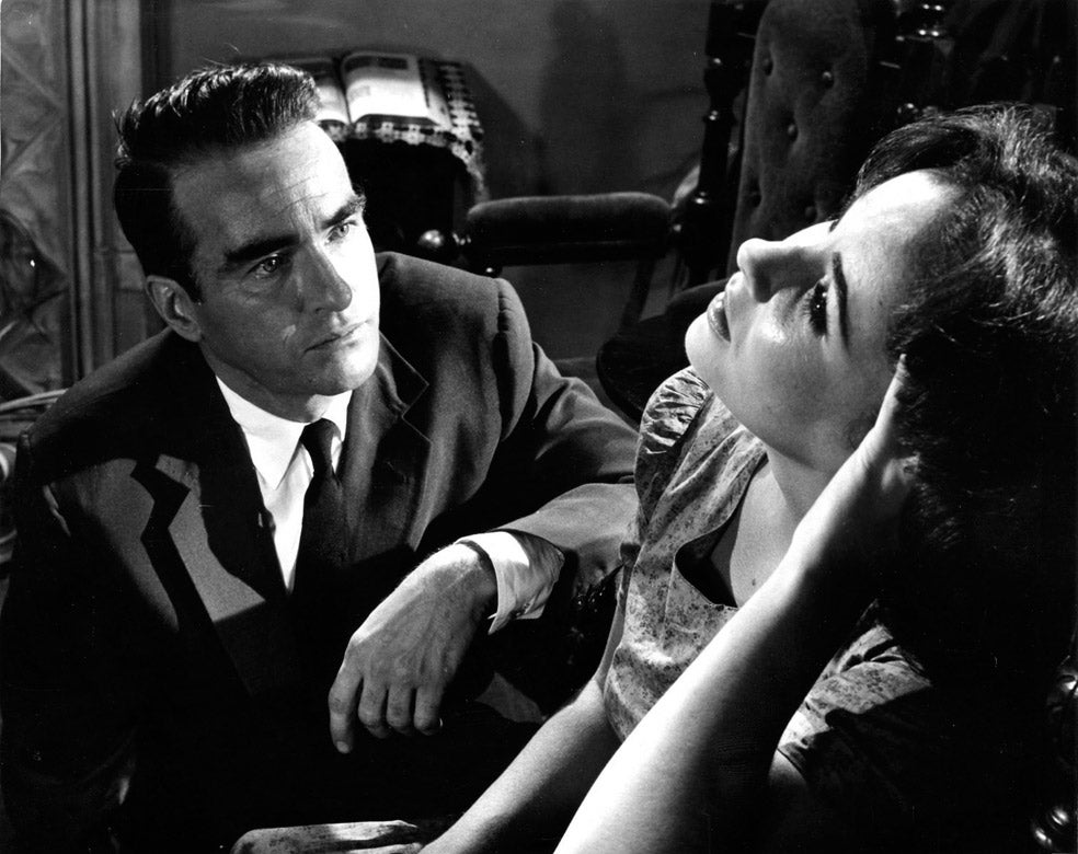 Montgomery Clift vivió una lenta autodestrucción tras el accidente; consumía grandes dosis de alcohol y se hizo adicto a los analgésicos. En algunos rodajes se hicieron patentes sus excesos y tenía dificultades para memorizar el guion, como sucedió en De repente, el último verano (en la foto).