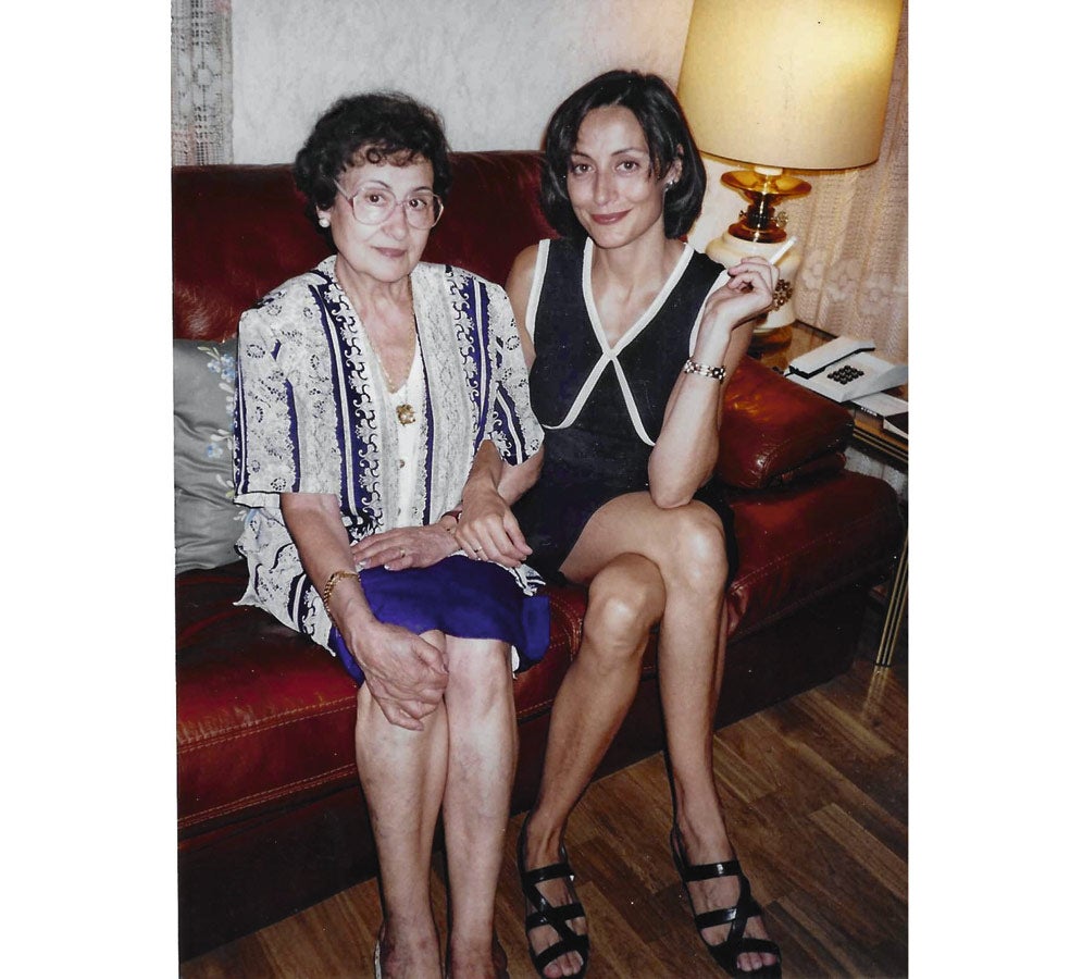 La actriz con su madre, Conchita Boada.