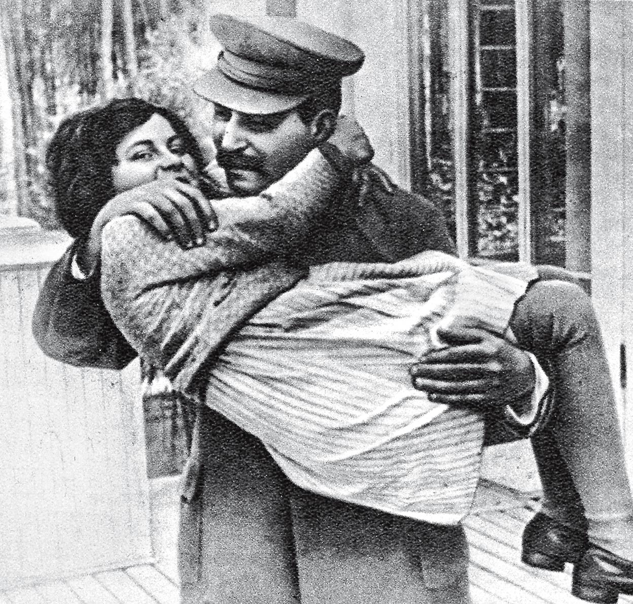 La azarosa vida de la hija 'americana' de Stalin