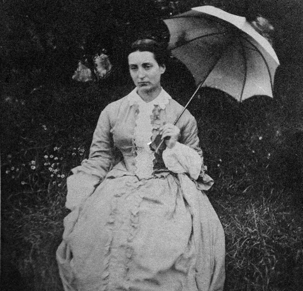 Adèle fue el personaje romántico y trágico de la familia Hugo. A causa del amor no correspondido por el oficial británico Albert Pinson, desarrolló una pasión tan enfermiza que la llevó a seguirlo durante diez años por medio mundo. Acabó en un hospital mental.