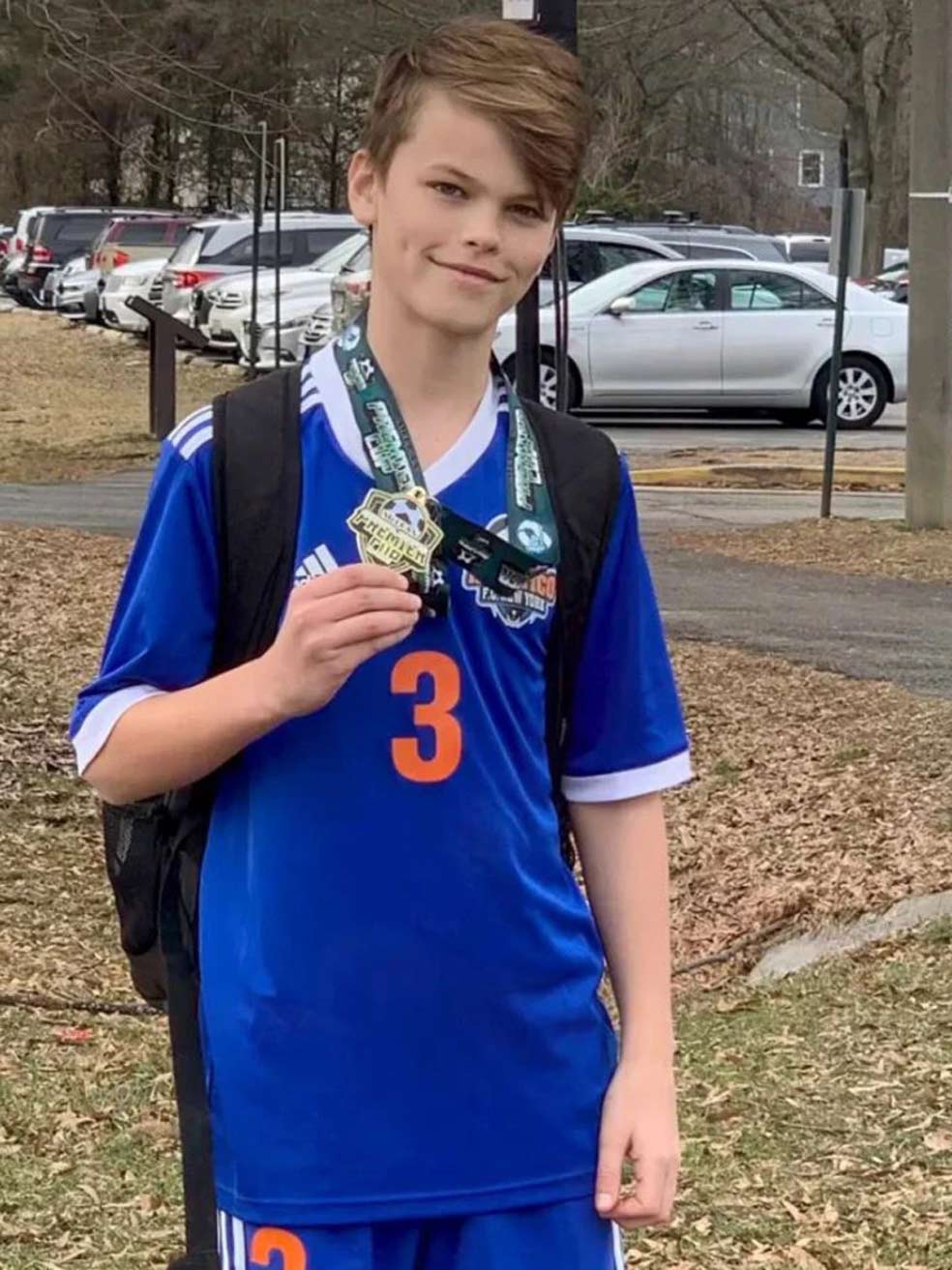 El 18 de febrero de 2022 Chase Nasca se detuvo en las vías del ferrocarril de Long Island que atraviesan la aldea de Bayport, en Nueva York, aproximadamente a media milla de su casa. Apoyó la bicicleta contra una cerca y salió a la vía. Le envió un mensaje a un amigo: «Lo siento. No lo soporto más». Un tren dobló la curva y todo terminó.