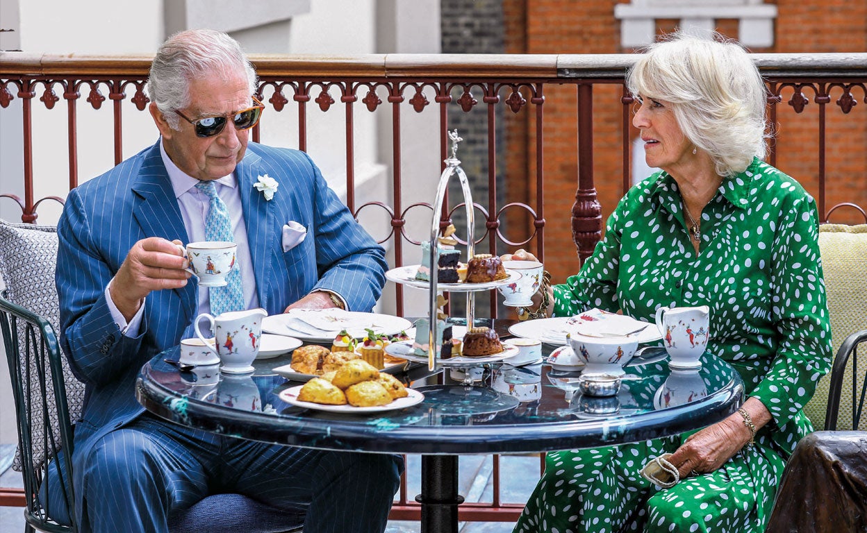 Así es el rey Carlos en la intimidad: hablan amigos, empleados... y no siempre bien