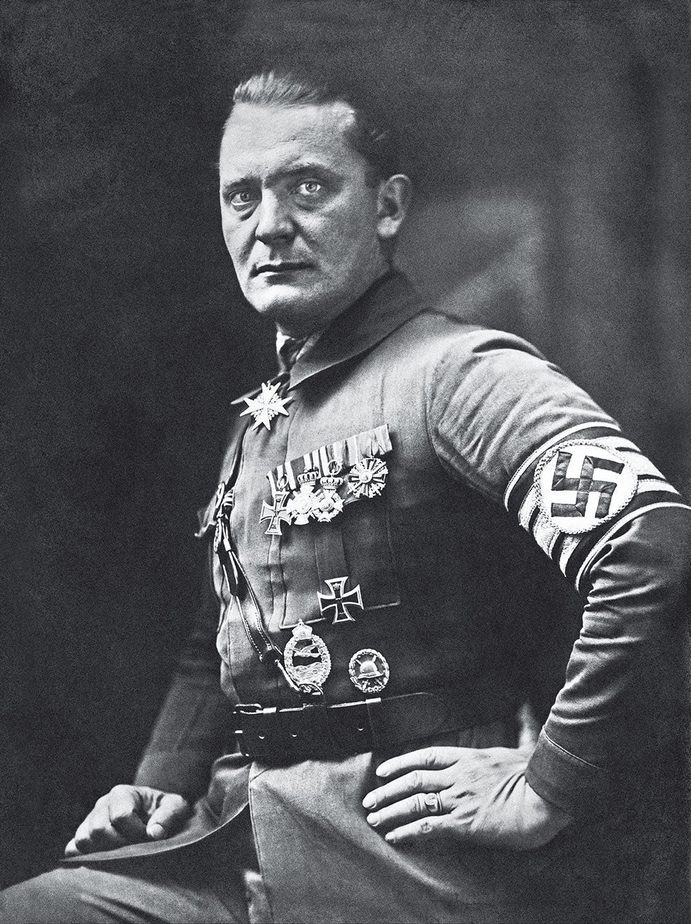 Los hermanos Goering –Hermann, junto a estas líneas, y Albert, en la página de la derecha– eran diferentes en todo, hasta en su vinculación con el nazismo. Sin embargo, siempre mantuvieron una buena relación, hasta el punto de que Hermann intervino varias veces a favor de su hermano para salvarle la vida.