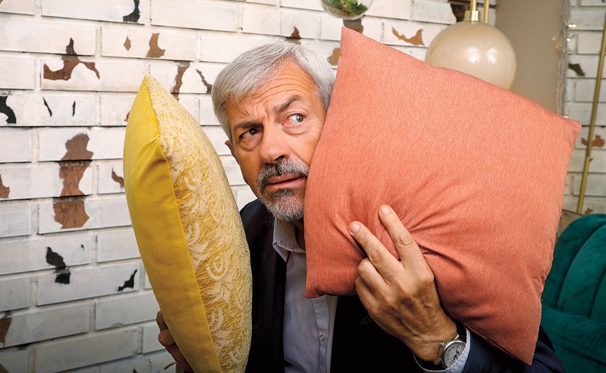 Carlos Sobera: «Apaguen la tele, nada de cine ni de teatro y dedíquense a hacer el amor»