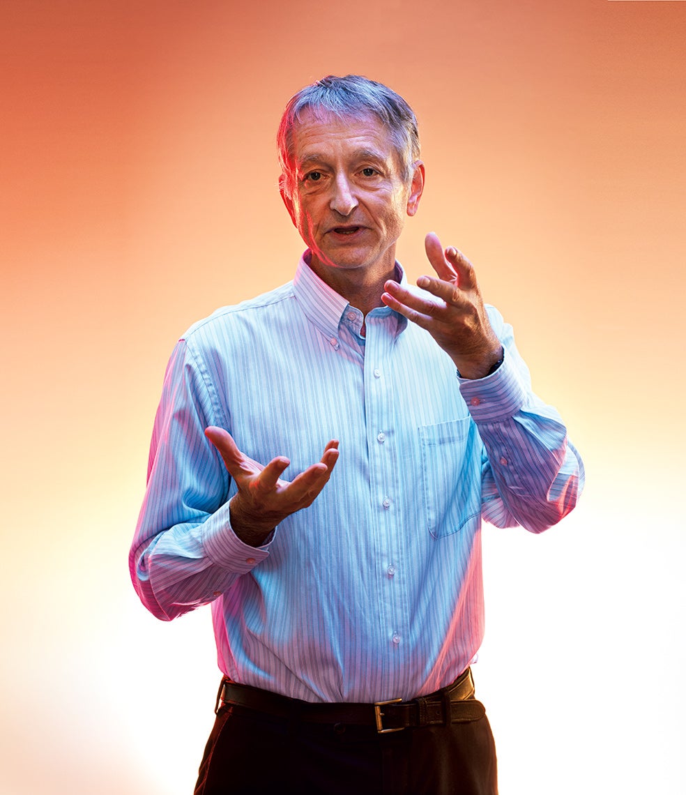 Hinton pertenece a una familia británica de científicos. Su abuelo fue el matemático George Boole, que sentó las bases de la aritmética computacional, y su padre era el prestigioso entomólogo H. E. Hinton. Él se ha dedicado durante 40 años a la inteligencia artificial generativa, cuando nadie apostaba por ella. Ahora, que el ChatGPT ha supuesto un salto sustancial en esa línea, Hinton ha expresado sus temores a que se haya dado un paso temerario y que la IA escape al control humano y lo haga mucho antes de lo que pensamos. Él, a los 75 años, ha dejado Google y se ha trasladado a Londres, desde donde quiere hacer lo posible por evitar que se imponga el lado oscuro de su criatura.