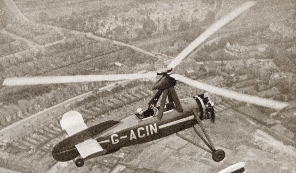 Varias de las patentes que ideó el murciano Juan de la Cierva hicieron posible que los helicópteros pudieran volar años después. Dada la repercusión que alcanzó el autogiro, la Federación Aeronáutica Internacional premió a De la Cierva con la Gran Medalla de Oro en 1932.