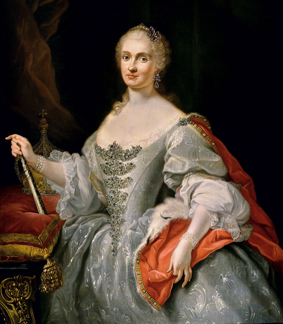 Con catorce años contrajo matrimonio con Carlos, entonces rey de Nápoles y Sicilia. En 1760, dos años después de su llegada a España, murió de tuberculosis tras veintidós años de matrimonio y trece partos.