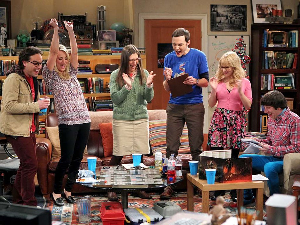 La serie The Big Bang Theory no solo contribuyó a popularizar a los 'nerd', los fanáticos de la tecnología y la ciencia, sino también su pasión por los juegos de estrategia, los cómics y los juguetes vinculados a ello. Sheldon Cooper, el más singular de sus protagonistas, se convirtió en un referente de los adultos nostálgicos de los juguetes (por supuesto, Sheldon tiene su Funko).