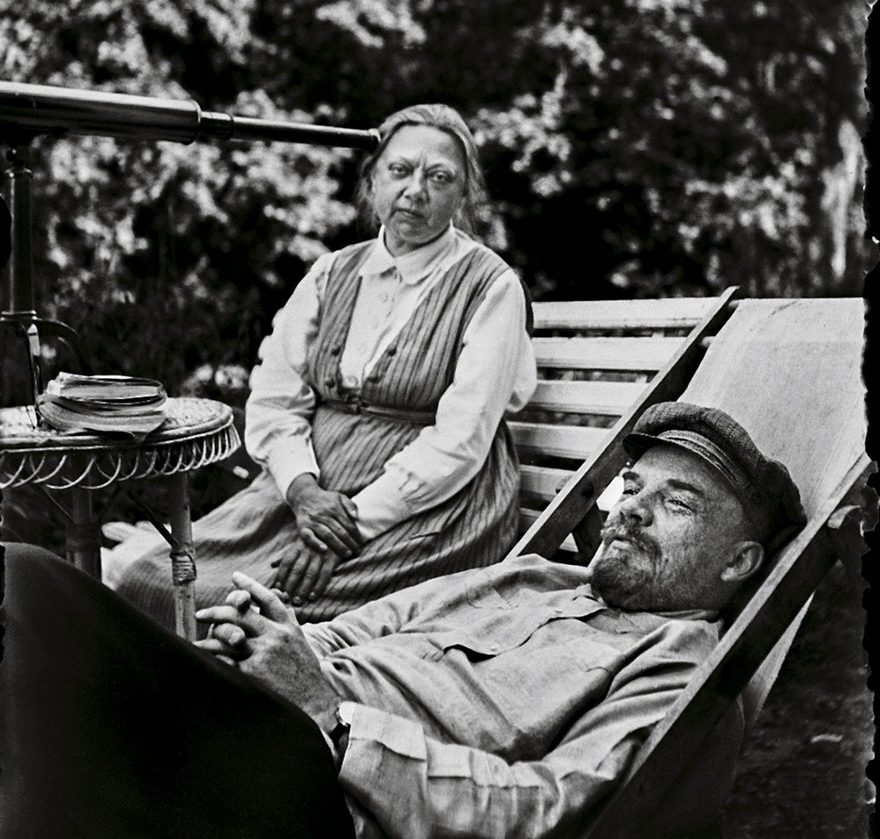 El trío amoroso de Vladimir Lenin: poliamor y poder en tiempos de la revolución rusa