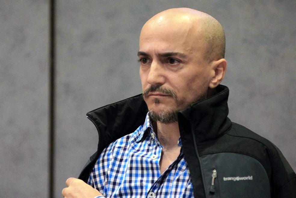 En el juicio a Juan Carlos Aguilar, se escucharon y vieron testimonios estremecedores. En su móvil y en su ordenador guardaba infinidad de vídeos que se tomaba realizando practicas sadomasoquistas y escatológicas con mujeres. En ningún momento mostró signos de arrepentimiento.