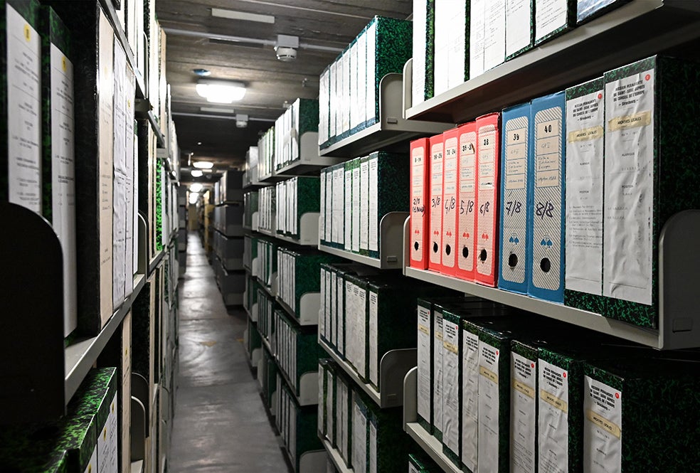 En el Archivo Secreto Apostólico Vaticano se guardan todos los documentos relacionados con el gobierno y actividad pastoral de la Santa Sede. En 2020 se abrieron los archivos del Papa Pío XII, el controvertido pontífice.