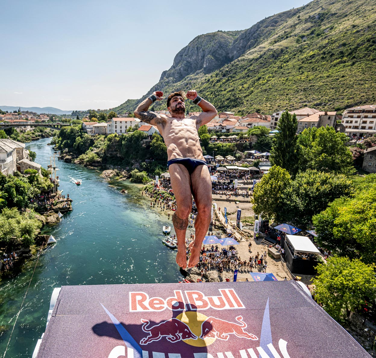El español que voló sobre el puente de Mostar