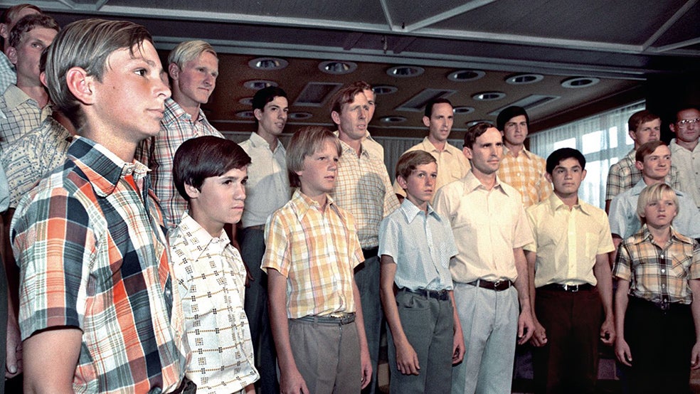 Llegaron a vivir allí 300 personas, la mayoría descendientes de los alemanes que viajaron con Schäfer. Otros, chilenos que reclutaba para abusar de ellos. En la foto, miembros de la colonia en 1991.