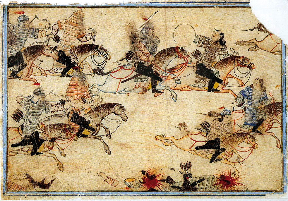 Los mongoles eran un pueblo guerrero con grandes jinetes que disparaban flechas que atravesaban armaduras, pero Genghis Khan añadió estrategia, logística y, lo más importante, espionaje. Jamás iniciaba una campaña sin tener toda la información sobre su enemigo. Usó también la guerra psicológica. Ordenó ejecutar grandes matanzas ante sus enemigos para atemorizarlos. El ejército mongol fue también el primero en emplear armas bacteriológicas al utilizar a los muertos por peste bubónica como proyectiles, a los que lanzaba sobre las murallas de las ciudades sitiadas.