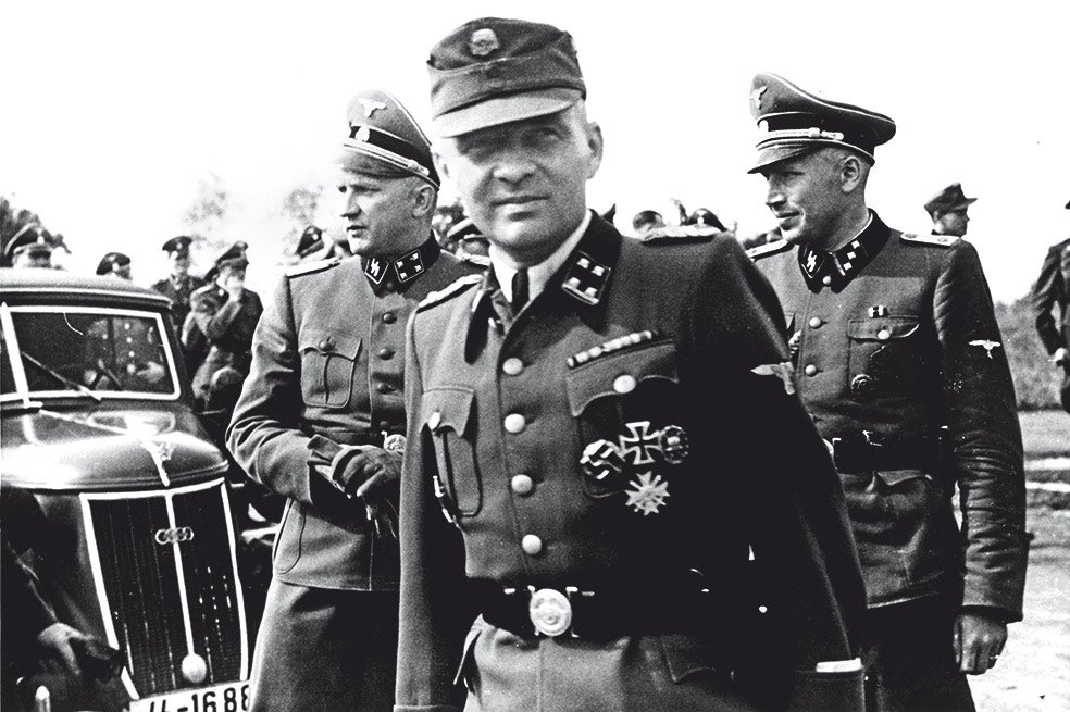 Rudolf Hoess (no confundir con Rudolf Hess, también dirigente nazi), en sus funciones de comandante del campo de exterminio judío de Auschwitz.
