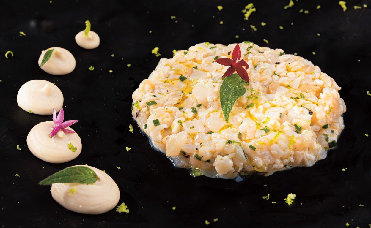 Tártar de vieiras con capuchina de castañas