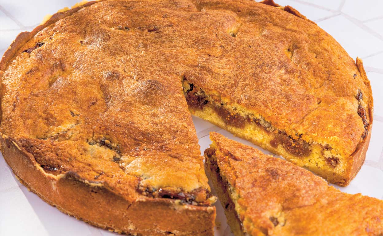 Tarta de almendras con higos