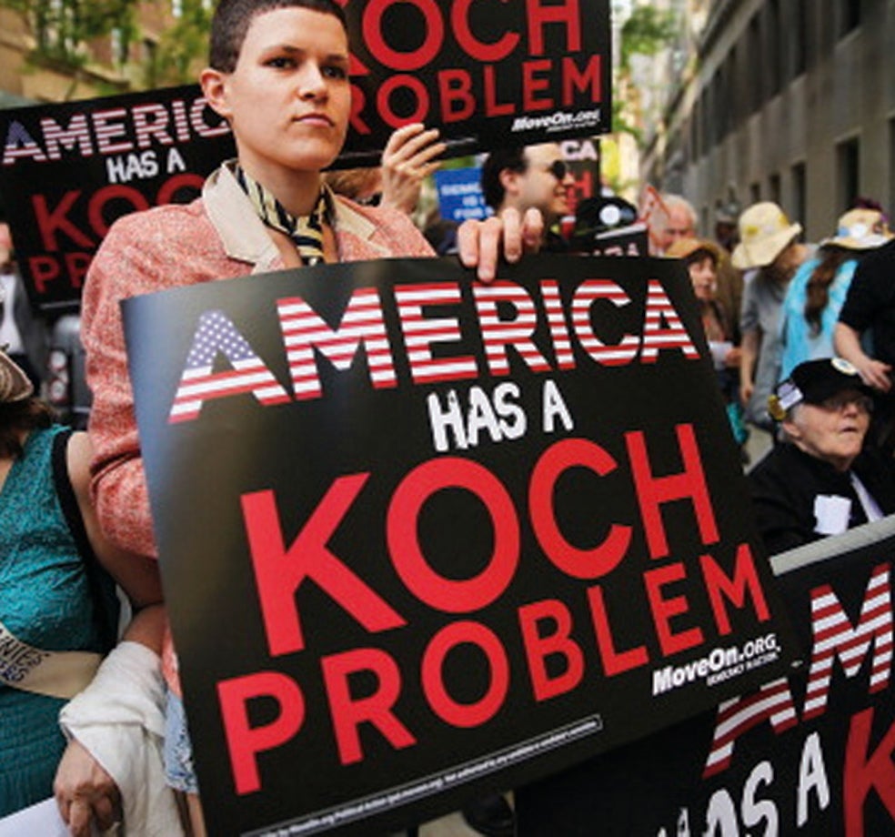 Su apoyo a los más radicales del Partido Republicano, y especialmente al Tea Party en los años previos a Trump, provocó manifestaciones en las que se los atacaba específicamente.