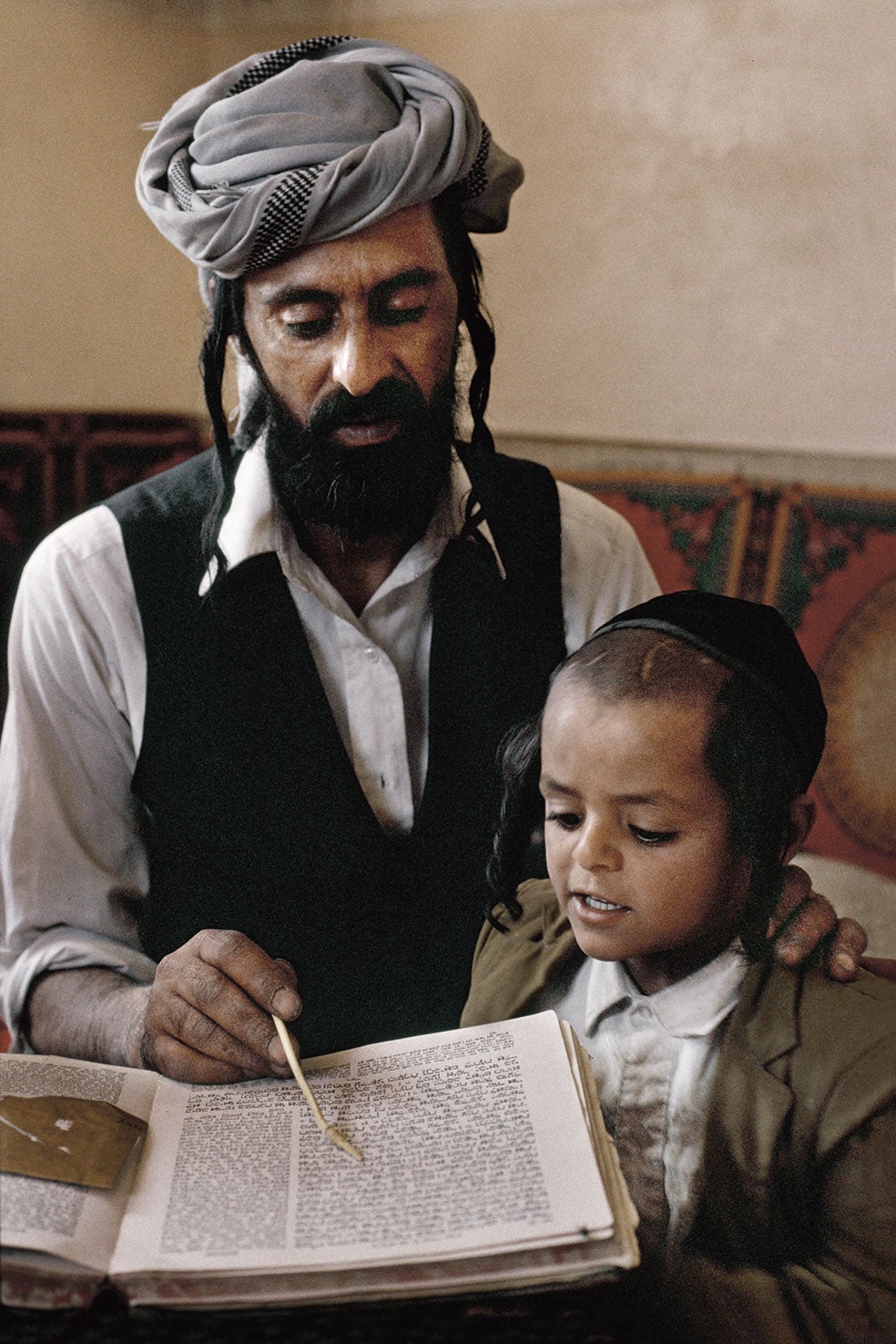 Ha habido judíos en el Yemen desde hace más de dos mil años. La mayoría se marchó al fundarse Israel. El resto ha ido siendo expulsado por los hutíes.