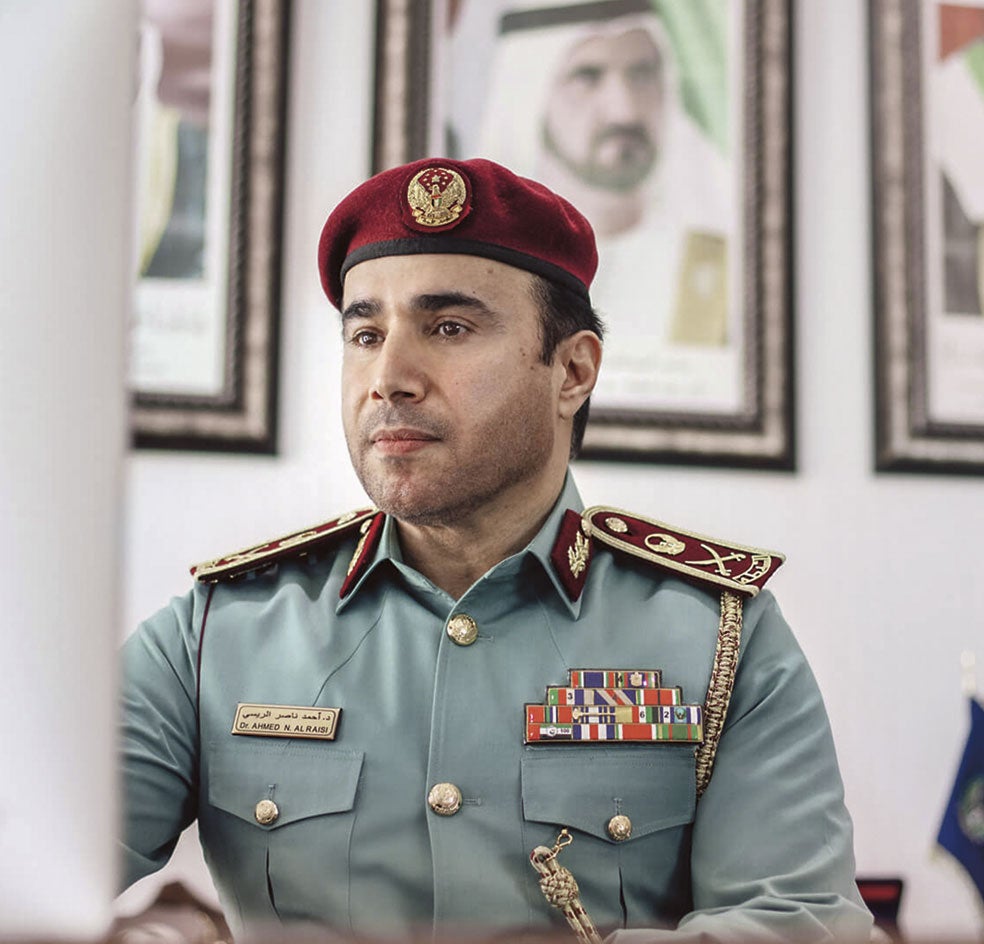 El presidente actual de Interpol, el emiratí Ahmed Naser Al-Raisi, está acusado, en Francia y Turquía, de participar en detenciones arbitrarias de extranjeros. A pesar de ello, fue elegido para el máximo cargo.