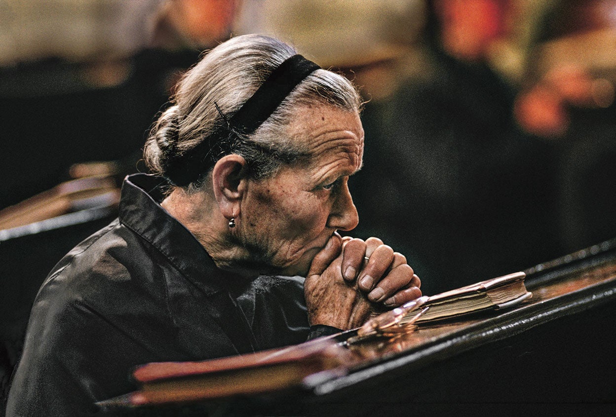En 1988 retrató a esta mujer en un país donde estaba prohibida la educación religiosa. Poco después, Hungría celebró elecciones y restableció lazos con el Vaticano.