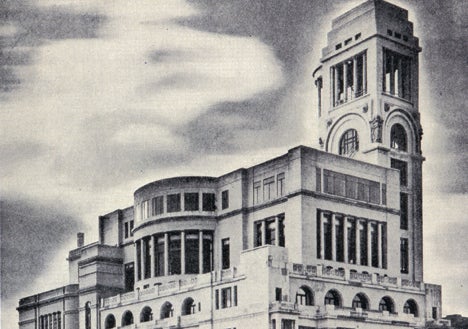 Imagen secundaria 1 - España también es 'déco'... Lo déco se coló en la arquitectura, también aquí en España, en Madrid está el cine Barceló, proyecto de Luis Guterrez Soto, o el Círculo de Bellas Artes, obra de Antonio Palacios. En escultura, el monumento a Juan Sebastian Elcano, (Guipúzcoa), de Victorio Macho.