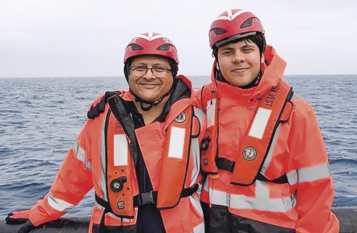 Suleman tenía 19 años y estaba aterrorizado. Se embarcó por complacer a su padre, el magnate Shahzada Dawood. Las renuncias que firmaron incluían la palabra 'muerte' ocho veces.