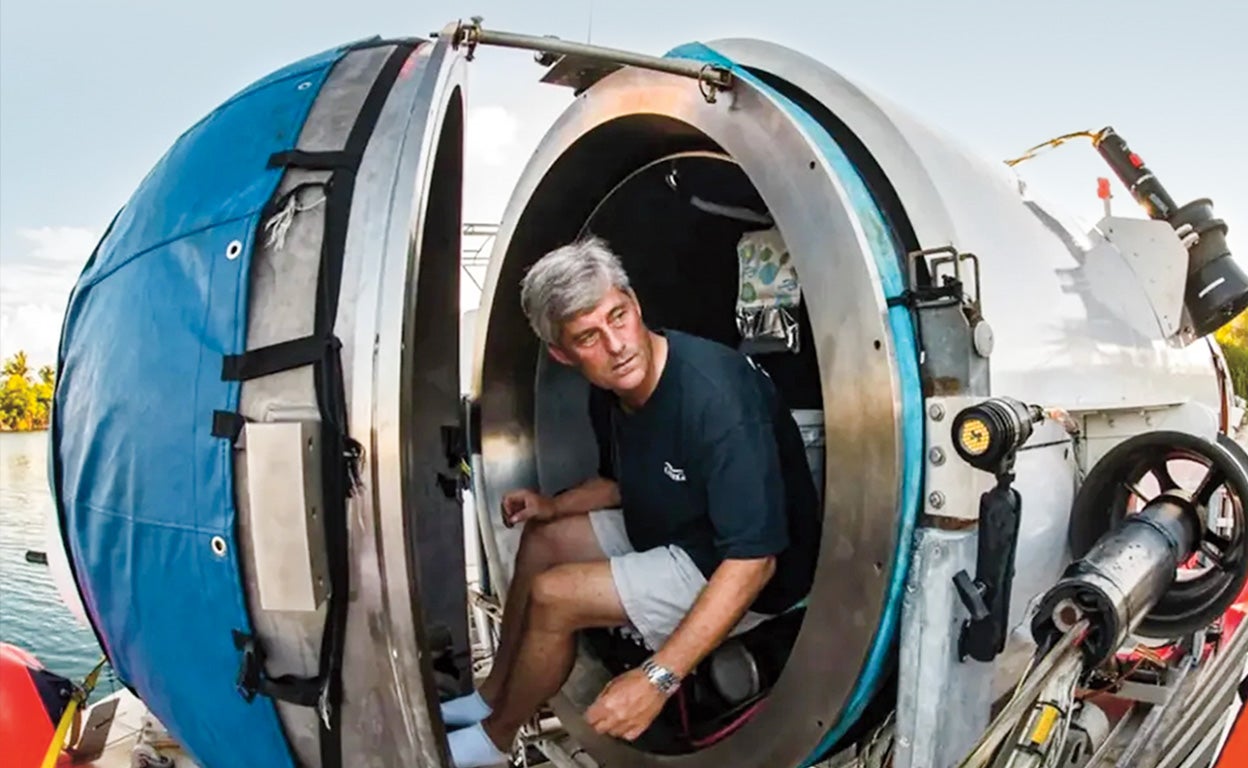 Stockton Rush nació en una acaudalada familia de San Francisco. El menor de cinco hermanos, siempre quiso impresionar a su padre y desde niño mostró interés por la aviación y el submarinismo, todo lo que supusiese desafíos extraordinarios.