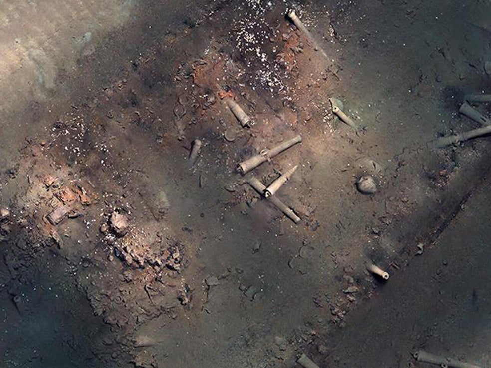 El Gobierno colombiano ha anunciado que prevé comenzar en los meses de marzo y abril la exploración y extracción de algunas piezas del buque español hundido frente a Cartagena de Indias en 1708. El Ministerio de Cultura ha dicho que España seguirá con «voluntad de cooperación» la operación, aunque hasta ahora el ejecutivo español alegaba que los restos tienen consideración de tumba submarina (600 marineros murieron a bordo) y no pueden ser objeto de explotación.