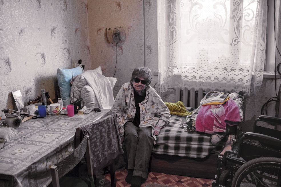 Natalia Chajutina fue la hija adoptiva de Nikolái Yezhov, jefe de la Policía secreta de Stalin y encargado de organizar las purgas de la etapa conocida como 'el Gran Terror'. Al descubrir el horror que había causado su padre, se refugió en esta región. «Me arresté a mí misma y me deporté aquí», afirmó