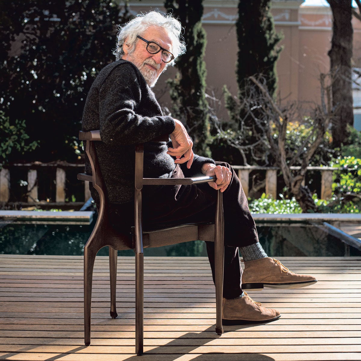 El arquitecto Oscar Tusquets es el único patrono vivo de la Fundación Gala Dalí nombrado por el propio artista. «Mi amistad con él ha marcado mi vida –dice Tusquets–. Sigo viendo las cosas a través de los ojos de Dalí».