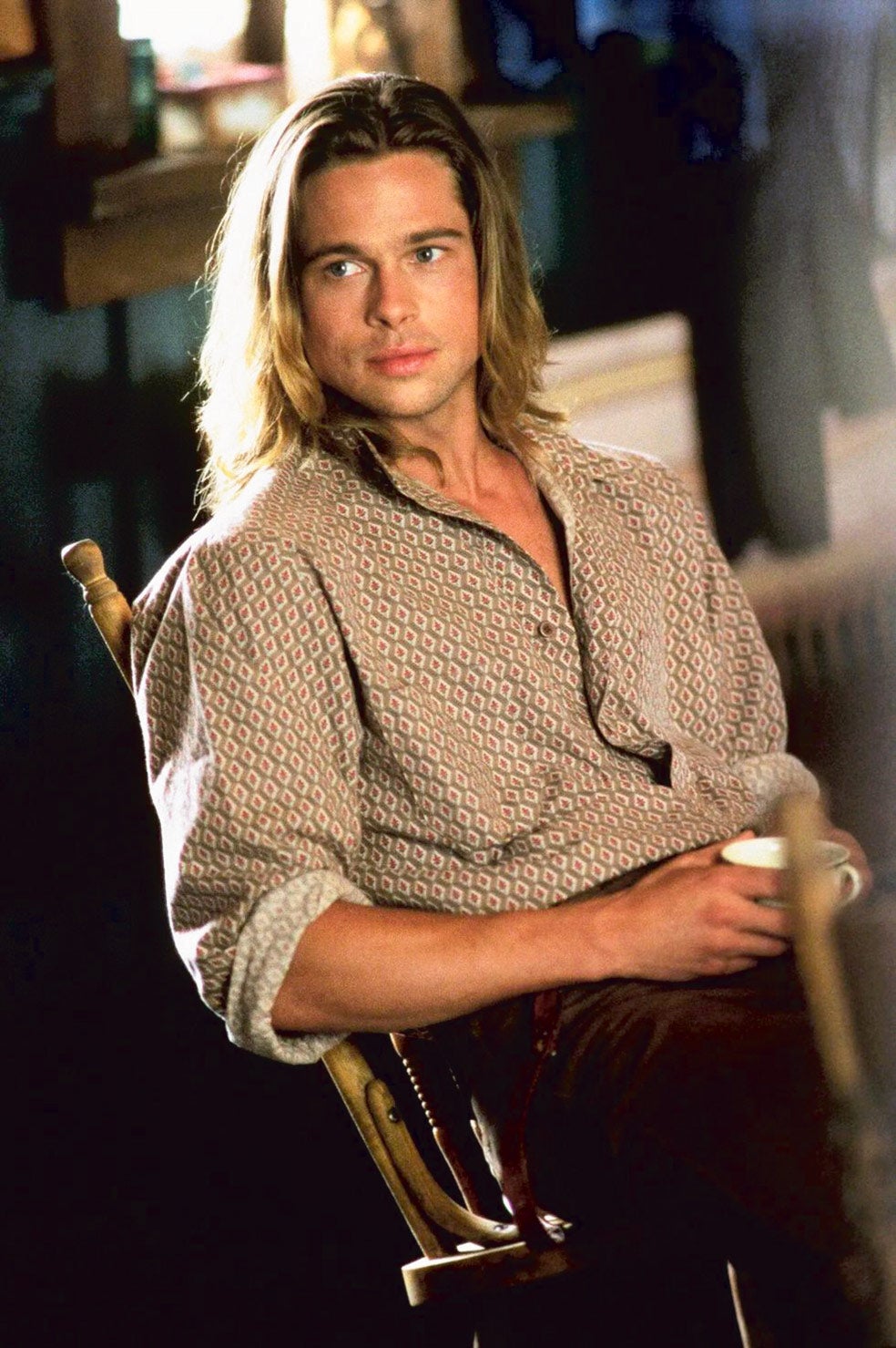 «Fue sentarme con Brad Pitt y confirmarlo: no solo es guapo, es que tiene esa cosa inexplicable en su mirada que sugiere una fascinante vida interior». Zwick fichó a Pitt para Leyendas de pasión y el rodaje fue una tortura. El director se atribuye parte de la culpa, pero llegaron a las manos.