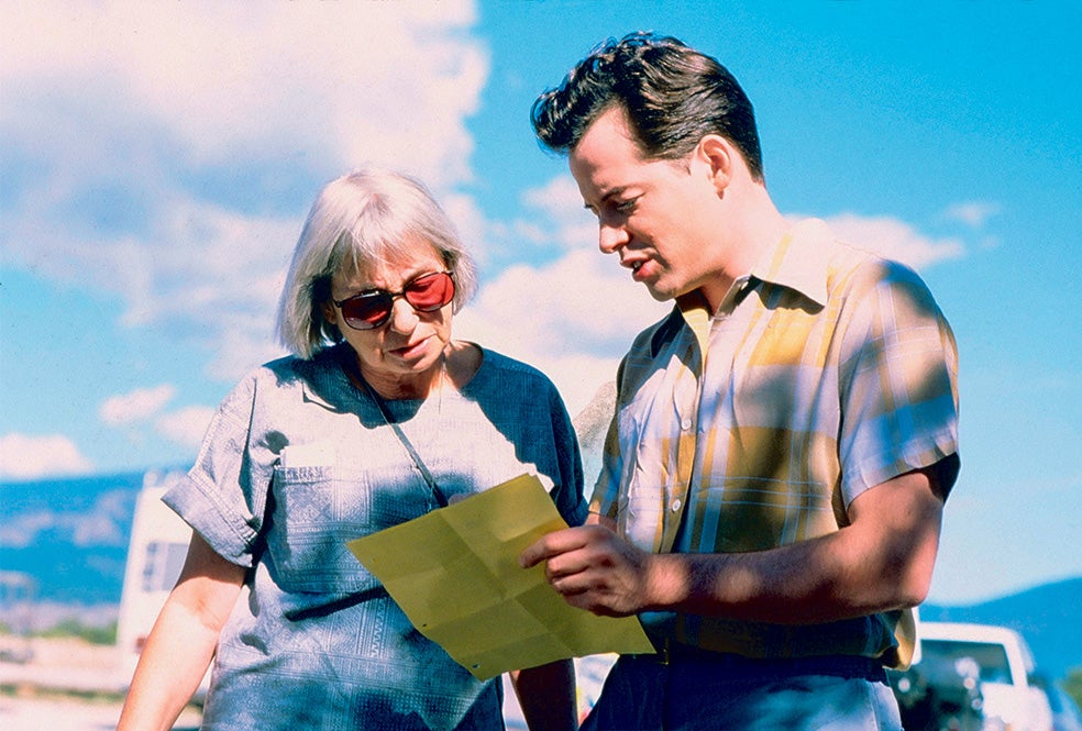 Matthew Broderick desquició a Zwick en Tiempos de gloria. Exigió que su madre, escritora, supervisase el guion durante el rodaje. E incluso reclamó hacer cambios en la edición final. Zwick se negó y no 'hace sangre' con aquel Broderick de 24 años, aunque lo retrata como pusilánime.