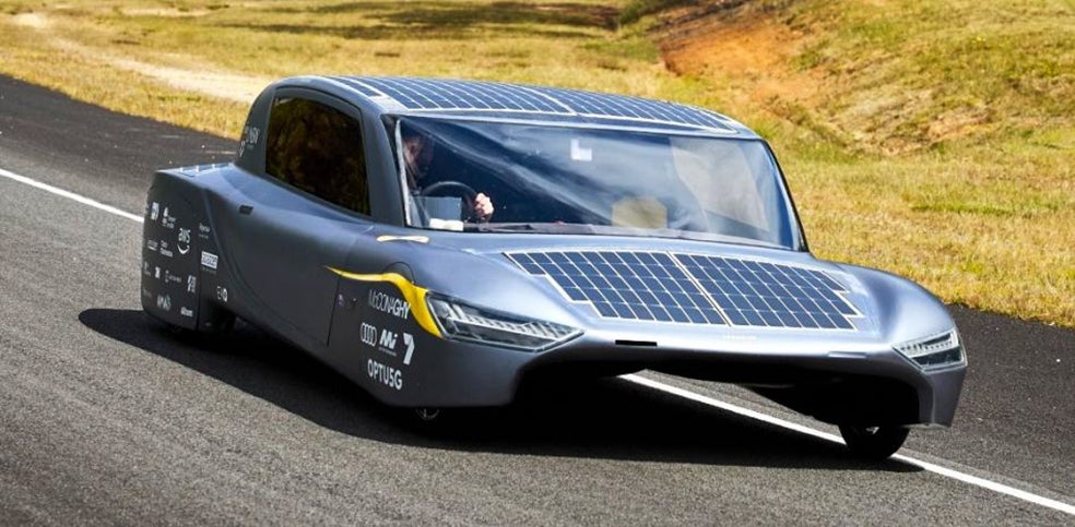 Este vehículo consiguió el récord Guinness tras dar 240 vueltas a una pista en tan solo 11 horas y 52 minutos.