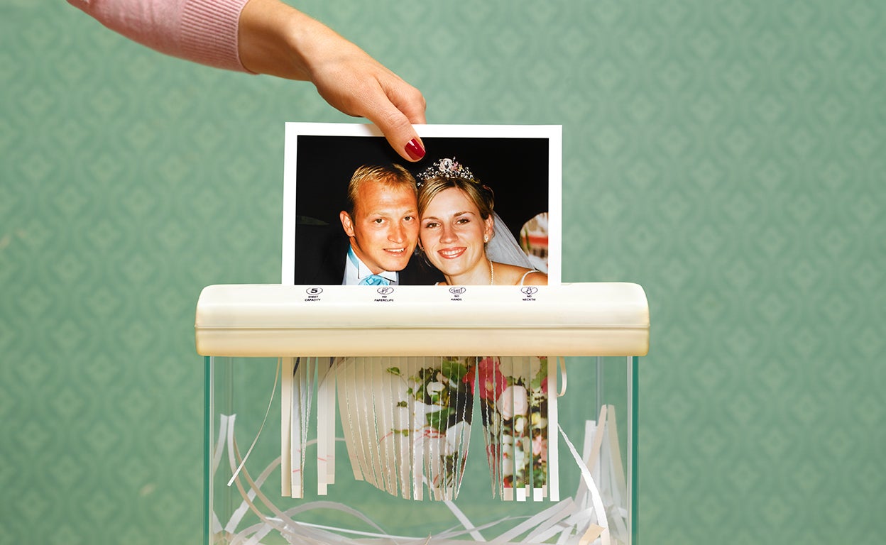 'Benching', 'ghosting', 'love bombing'... así son los comportamientos tóxicos en la era del amor 'a primer match'