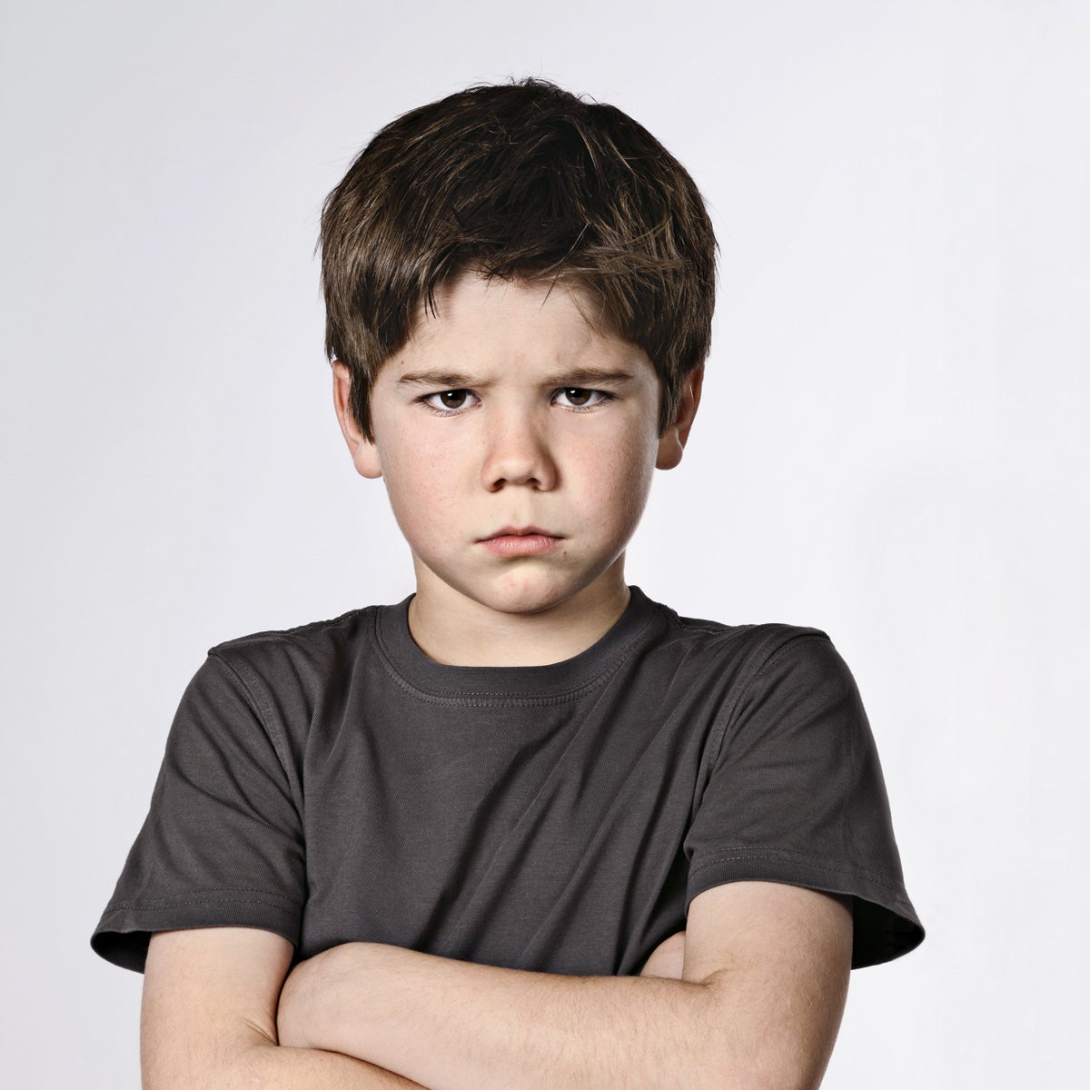 Cómo negociar con tus hijos (y ganar): 8 estrategias de mercado aplicadas a tu hogar