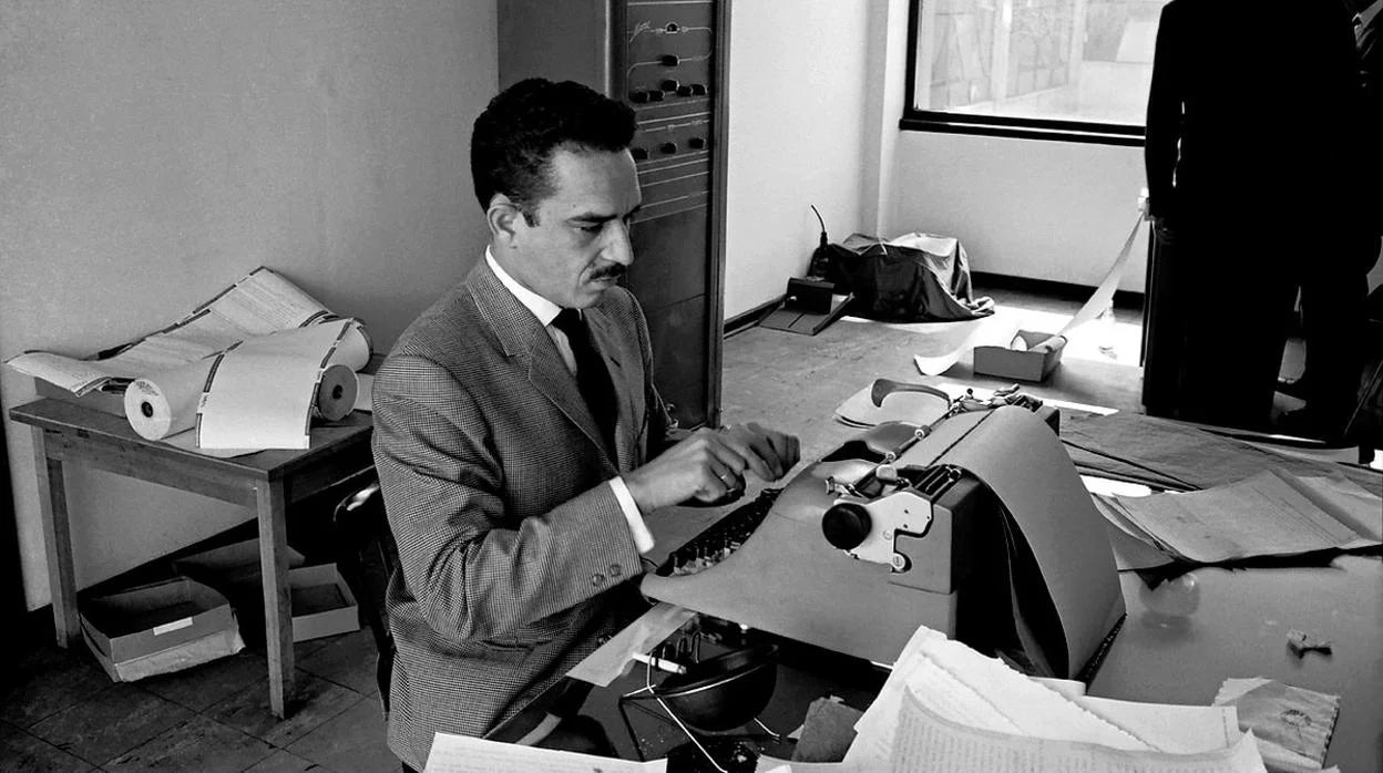 García Márquez en la redacción de Prensa Latina, en Bogotá, en 1959.